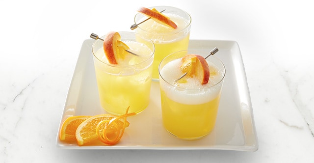 https://www.smithsfoodanddrug.com/content/v2/binary/image/blog/diy/mimosa-bar/imageset-mimosa_bar_fuzzy_navel_mimosa_espot_2023--4888112_p2w2_2023_dx_content_p2w4_springcrops_marketing-review_version-2_inlinehro_fuzzy-navel-mimosa_640x332.jpg