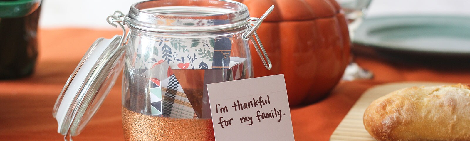 https://www.smithsfoodanddrug.com/content/v2/binary/image/home-tips/diy/ig_image_thanksgiving-thankful-jar-desktop-1540384761151.jpg